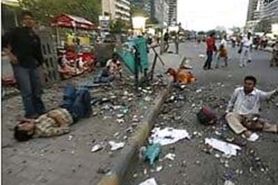 Boy selling balloons saw two men place bomb: police