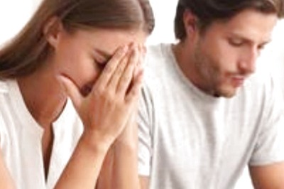 10 Signs Your Partner Is Feeling Insecure and What You Can Do About It