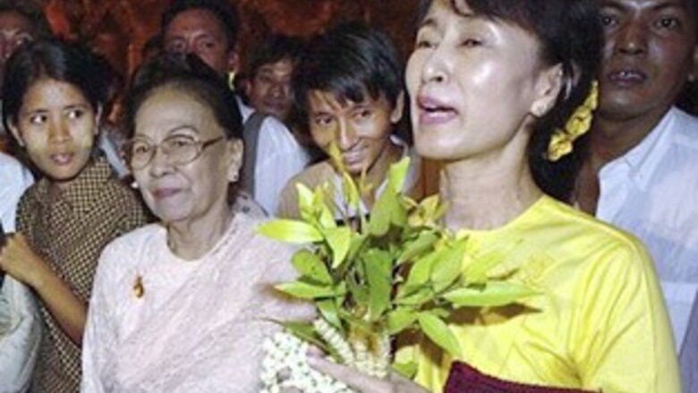 Myanmar leader Suu Kyi tells court she broke no law