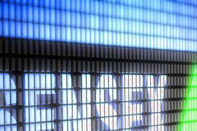 Sensex Rises 515 pts, Nifty Settles Above 17,650; IGL rallies 7%, Zomato 3%