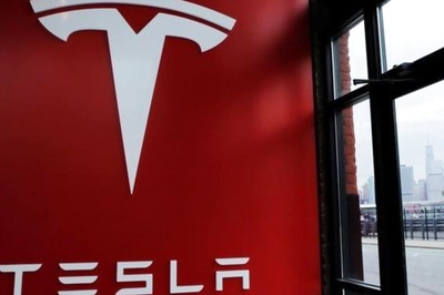 Elon-Musk-Led Tesla Lays Off Head of LGBTQ+, Lead of Diversity and Inclusivity Program