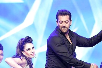 Here's a Glimpse of Salman Khan Performing at IIFA Awards 2016