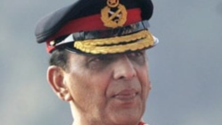 Pakistan moving troops to India border: report
