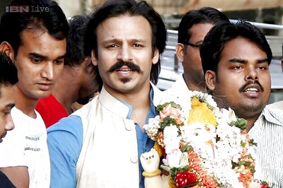 Snapshot: Vivek Oberoi bids adieu to Lord Ganesha, celebrates 37th birthday
