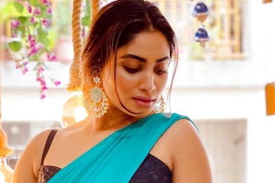 'Never Too Late': Pagal Nilavu Fame Shivani Narayanan Shakes a Leg to Srivalli Song