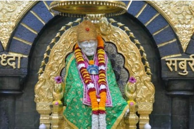 Maha Devotees Allowed Attend Early Morning & Late Night 'Aarti' in Saibaba Temple