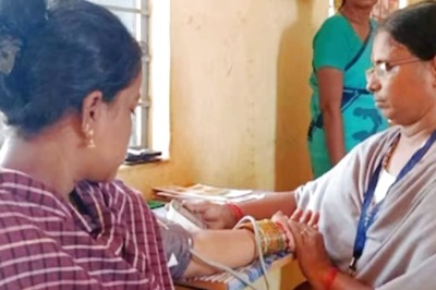 This Tamil Nadu Auxiliary Nurse Midwife Gets Florence Nightingale Award From President Of India