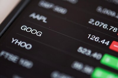 Apple, Google Continue the Battle for Top Spot