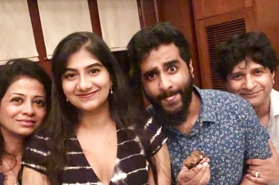 KK Birth Anniversary: Priceless Photos of Late Singer With His Wife and Children