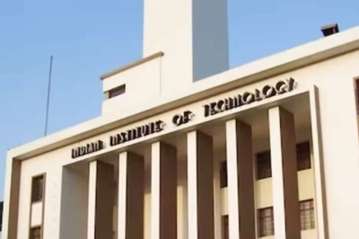 Fourth-Year IIT Kharagpur Student Found Dead in College Hall, Suicide Suspected