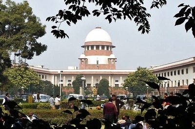 You rest in AC chambers, want everything on the platter, SC raps Delhi government