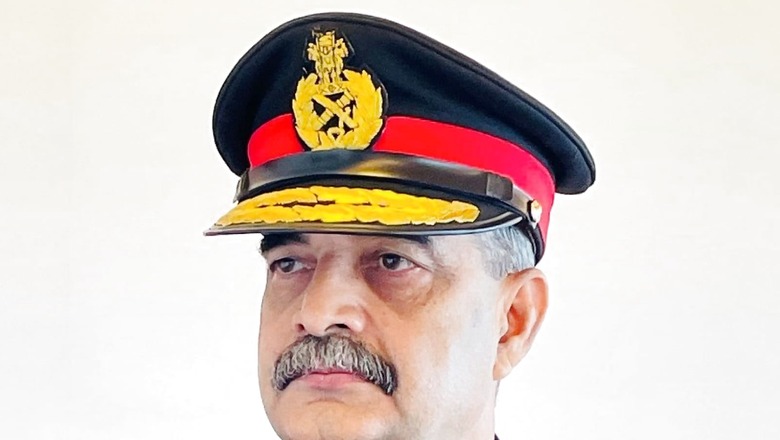 Lt Gen Nav K Khanduri Takes Charge as GOC of Indian Army's Western Command