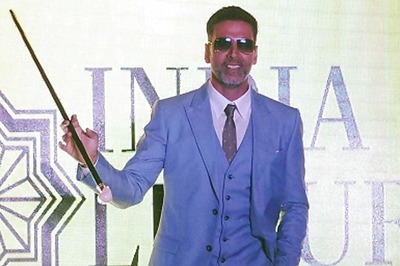 'Akshay Kumar wasn't detained only made to wait for security check at Heathrow airport'