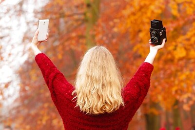 Clicking Too Many Selfies? You Could Be at Risk of 'Selfie Elbow'