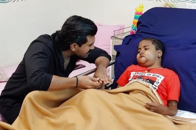 Ram Charan Meets 9-Year-Old Fan Who Is Suffering From Cancer, Check Heartwarming Pics