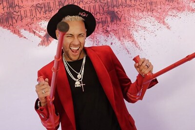 With 10-Second Video and Bible Quote, Fit Again Neymar Fuels Speculation of Barcelona Return