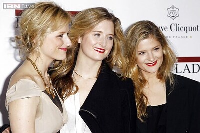 Meryl Streep's daughters model for designer Clare Vivier's new H&M collection