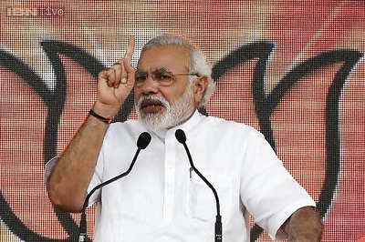 Students protest over Modi's visit to Chennai