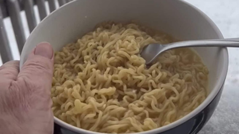 Man Leaves Noodles In -13 Degree Weather, What Happens Next Will Give You Chills