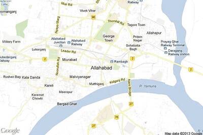 Naxal attack: Ashes of Congress leaders immersed in holy Sangam