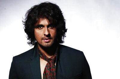 Don't Believe in Any Temple or Gurudwara Using Electricity to Wake Up People Who Don't Follow The Religion: Sonu Nigam