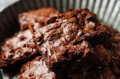 This 3-Ingredient Eggless Brownie Recipe Is The Answer To Your Dessert Cravings