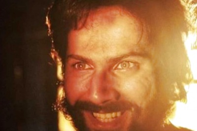 'Bhediya' Varun Dhawan Unveils His Intense Look for Halloween 2022, Take a Look