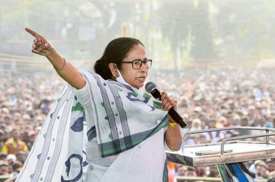 'Would Rather Slit Throat Than Bow Before BJP': Mamata Says Sloganeering at Netaji Event an 'Insult' to Bengal