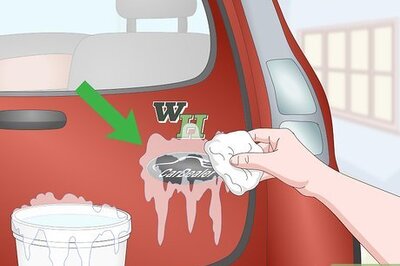 How to Remove the Dealership Logo from a Vehicle