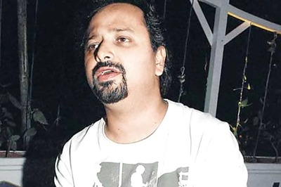 Facebook page in my name is a fake, tweets filmmaker Nikhil Advani