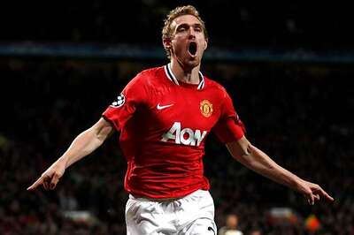 Man Utd's Fletcher to train with Scotland