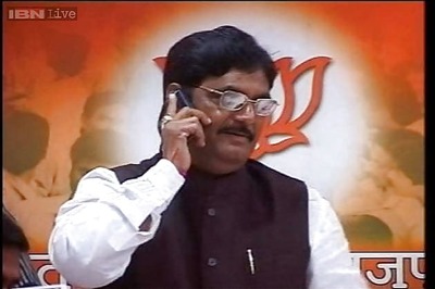Leaders across party line express shock over Munde's untimely death
