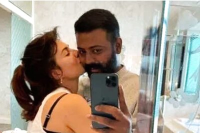 Jacqueline Fernandez Kisses Jailed Conman Sukesh Chandrasekhar In Viral Pic