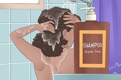 How to Wash Frizzy Hair