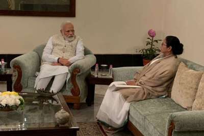 Amid Allegations of Being BJP's ‘B-Team’, Mamata Meets PM Modi, Asks Him to Withdraw CAA, NRC and NPR