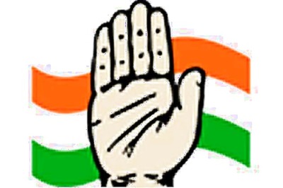 Delhi: Police lathicharge Youth Congress workers