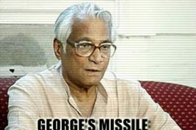 Sonia is out to get me: Fernandes