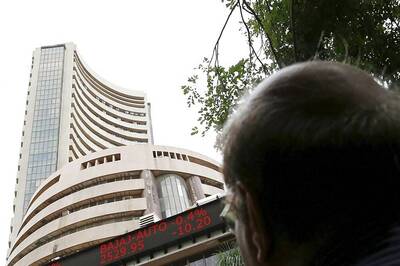 Sensex, Nifty Ends Flat Amid Volatility; BSE Marketcap Crosses Rs 300 Lakh Crore