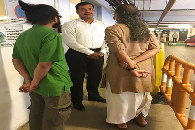 Man Stopped From Entering Kolkata Mall For Wearing a Dhoti