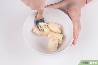 How to Nourish Your Face Using a Banana