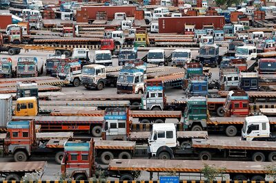 Universal Weekly Testing: Lockdown Exit Strategy Could Create ‘Islands of Normalcy’ in Industry Hubs