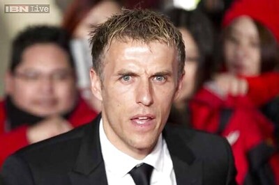 Manchester United need massive investment on new players, says Neville