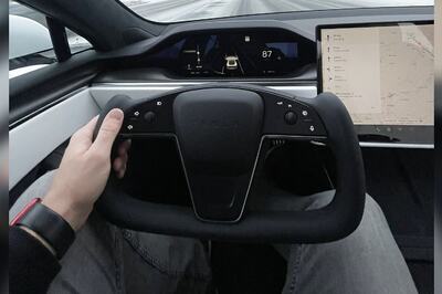 Upcoming Tesla Cybertruck Could Have Yoke Steering Wheel, Elon Musk Drops Hint