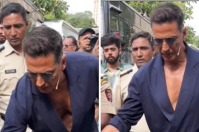 ‘He Is So Down To Earth’: Akshay Kumar Picks Cameraman’s Lost Chappal In Viral Video