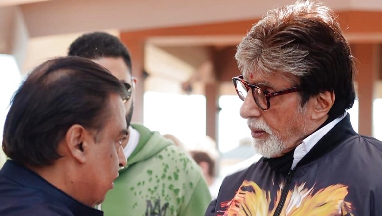 Amitabh Bachchan Shakes Hand With Mukesh Ambani As He Arrives in Jamnagar With Family, See Photo