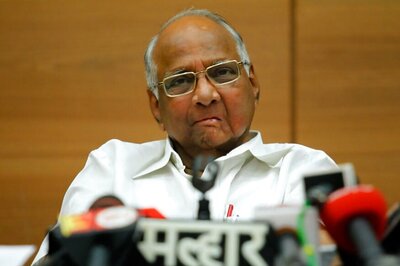Sharad Pawar Hits Out at Centre for 'Mishandling' Post Note Ban Situation