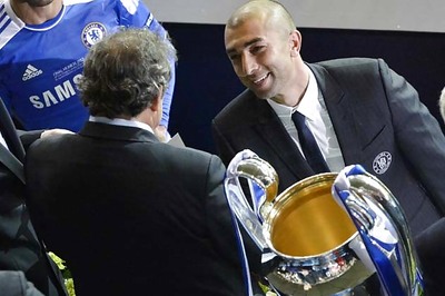 Di Matteo silent on Chelsea future after Munich