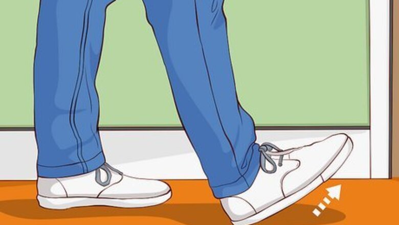 How to Walk Without Creasing Shoes