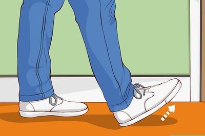 How to Walk Without Creasing Shoes