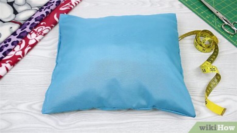 How to Make a No Sew Fleece Pillow
